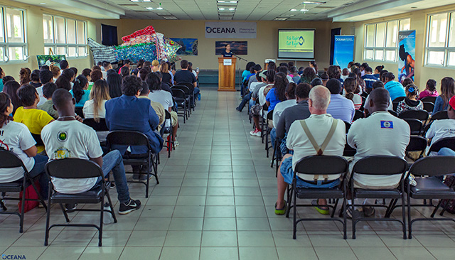 Wavemakers of the Year Awarded to iTravel Belize and The Phoenix Belize