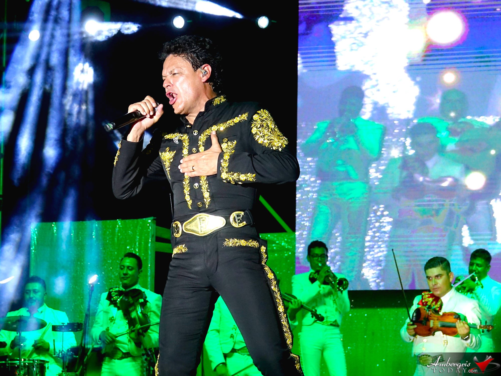 Pedro Fernandez in Concert for Dia de San Pedro Festival 5 Pedro Fernandez in Concert for Dia de San Pedro Festival