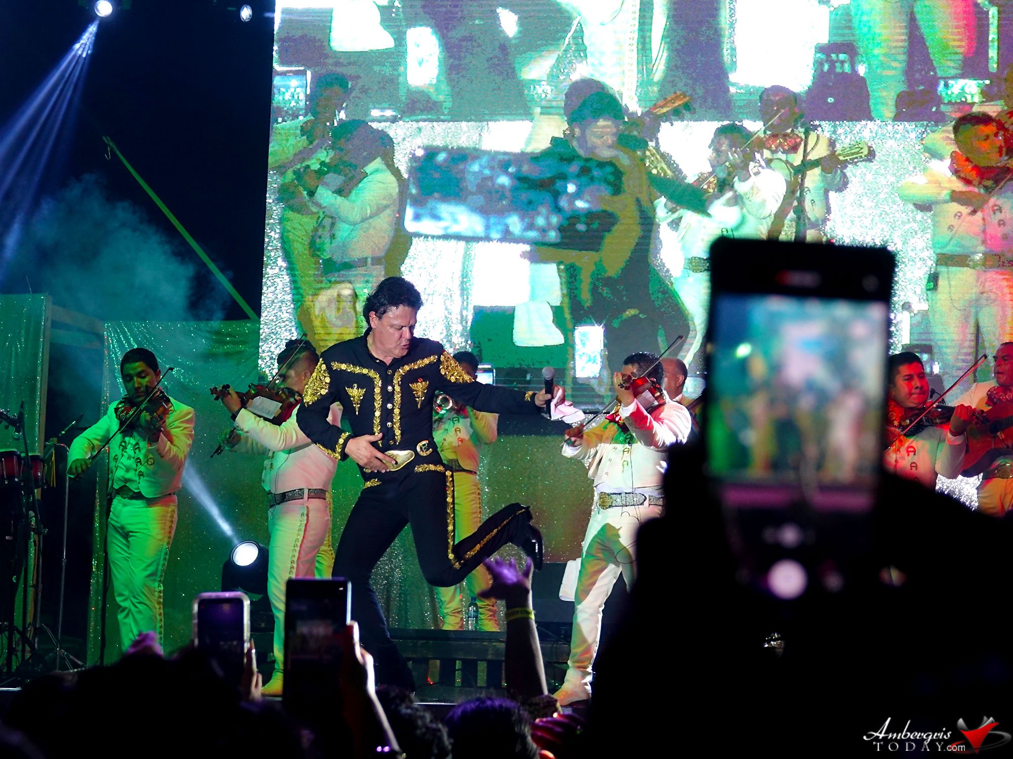 Pedro Fernandez in Concert for Dia de San Pedro Festival 8 Pedro Fernandez in Concert for Dia de San Pedro Festival