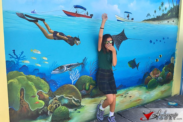 Hol Chan Office Pays Tribute to Belize Barrier Reef