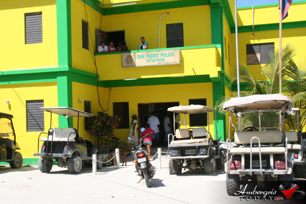 Relatives and Friends of the deceased waiting outside the police station