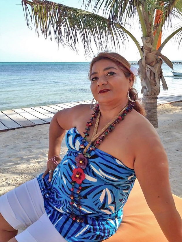 Miss Reina del Carnaval Pageant Contestant Lurbin Ruiz Meet 2016 Reina del Carnaval Pageant Contestants