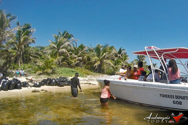 Islanders Participate in National River and Beach Cleanup 2015