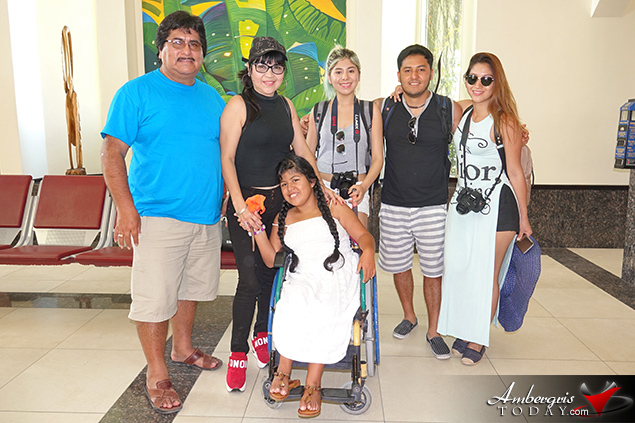 Celebrity Spotting: Rossy War Arrives in San Pedro on Vacation