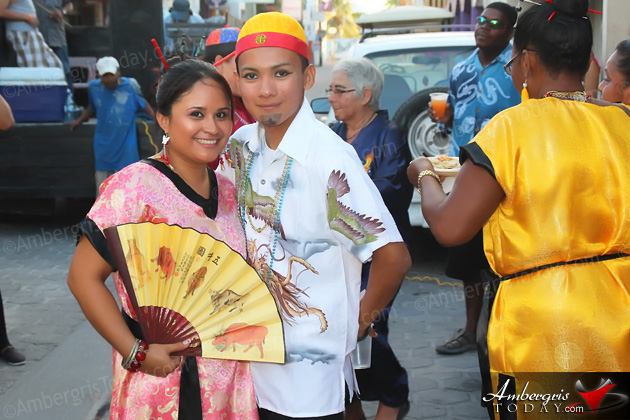 Carnaval de San Pedro Alegria y Color La Mascara del la Tradicion