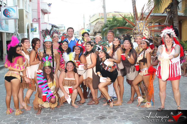 Carnaval de San Pedro Alegria y Color La Mascara del la Tradicion 