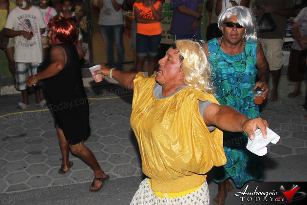 Carnaval de San Pedro Alegria y Color La Mascara del la Tradicion 