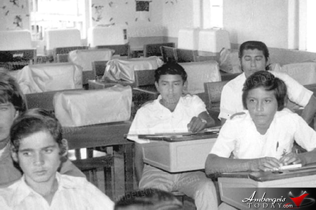 Island Benefactor Al Felly Brings Typewriting to San Pedro