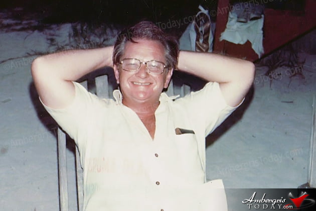 Island Benefactor Al Felly Brings Typewriting to San Pedro