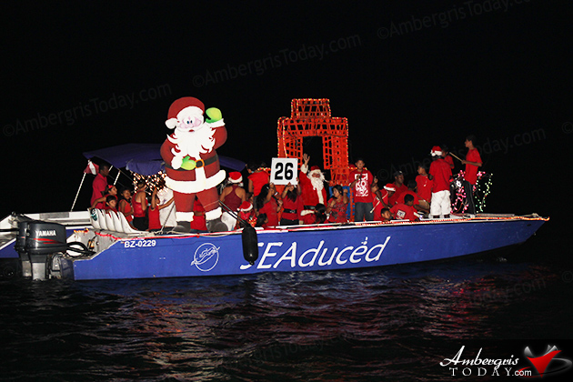 San Pedro Holiday Boat Parade Livens Up Christmas Season