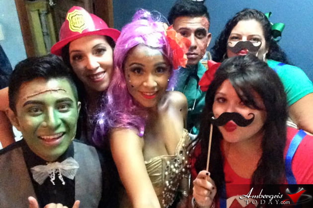Halloween Party Selfie's on Fleek Halloween Party Selfie's on Fleek