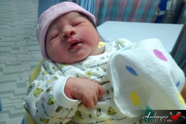 San Pedro Red Cross Helps Single Mother with Baby Items