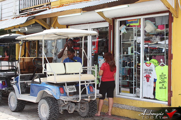 Man Wounded Attempting to Capture Store Robber