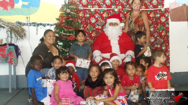 Friends of Holy Cross Spread Christmas Joy Santa arrives at Holy Cross