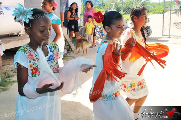 Holy Cross Anglican School Holds Cultural Exhibit
