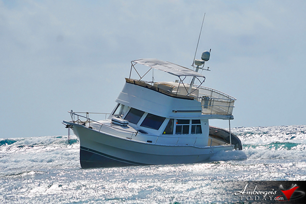 Thirty-nine Foot Vessel Runs Into Reef Outside Ambergris Caye
