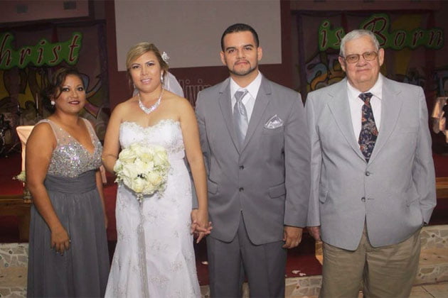 Vanessa Guerrero and Ian Zaldivar nuptials in San Pedro Ambergris Caye Wedding