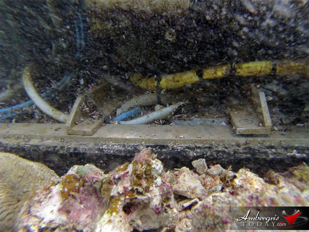 Underwater Submersible Runs Aground on Reef Off Ambergris Caye