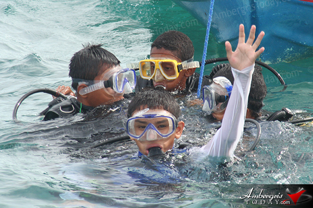 PADI certifies 34 Junior Open Water Divers
