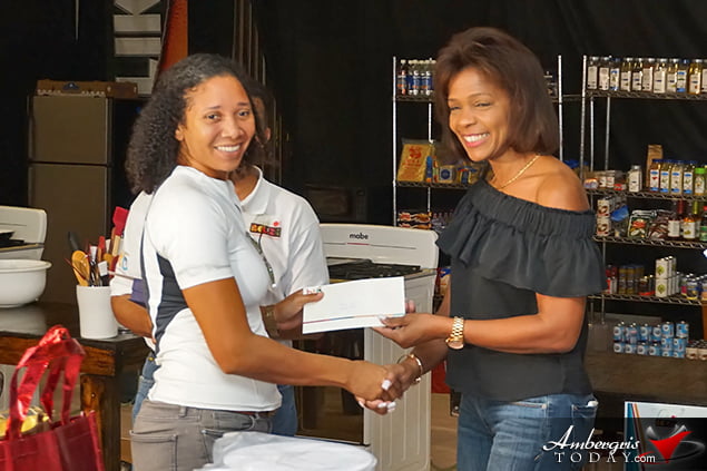 Bartender of the Year 2018 Competition: 1. Emir Sosa – Tony’s Inn & Beach Resort at Cielo Restaurant 2. Liberto Fermin Choc – Turneffe Island Resort 3. Armando Wade - Sandbar