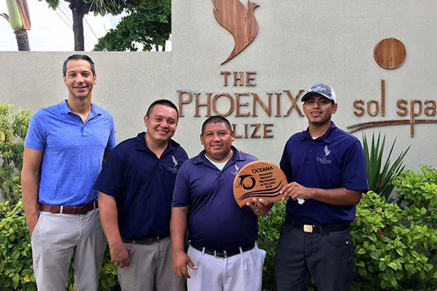 Wavemakers of the Year Awarded to iTravel Belize and The Phoenix Belize