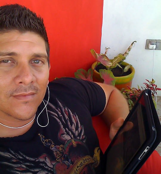 Do You Tweet? 1 Twittering