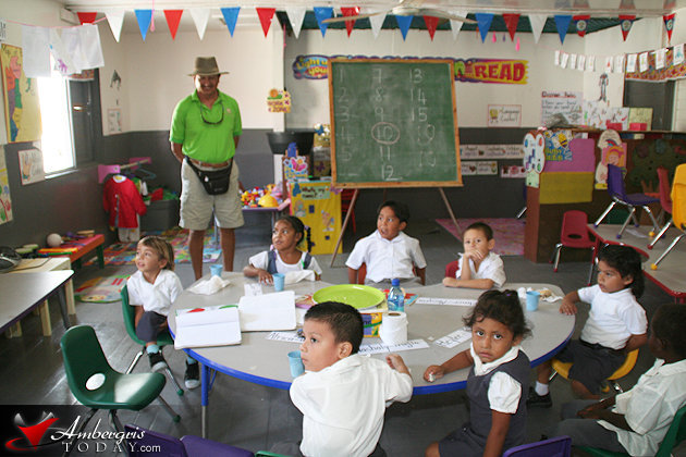 UNICEF Looks after children's rights in Belize