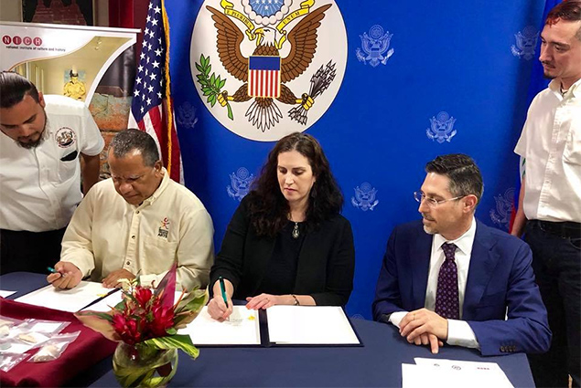 Belize signs Memorandum of Understanding with the United States of America to Protect Artifacts 7 Government of Belize signs Memorandum of Understanding with Government of the United States of America to Protect Artifacts.