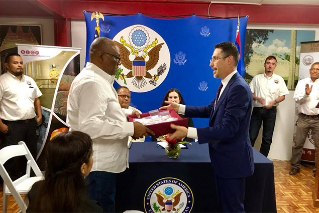 Belize signs Memorandum of Understanding with the United States of America to Protect Artifacts 8 Government of Belize signs Memorandum of Understanding with Government of the United States of America to Protect Artifacts.