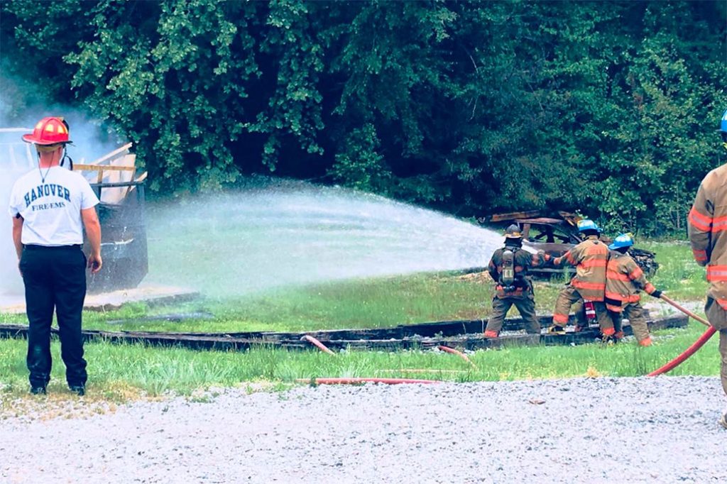 Belize’s Fire Chief Visits Belizean Firefighters Studying in Virginia 1