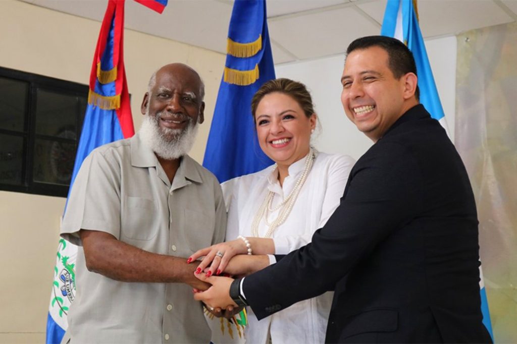 Foreign Ministers of Belize and Guatemala Meet at OAS Office at the Adjacency Zone 14