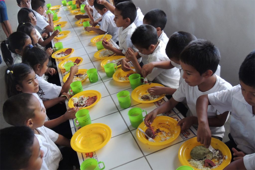 Government of Belize Strengthening Development of School Feeding Programs in Belize 16