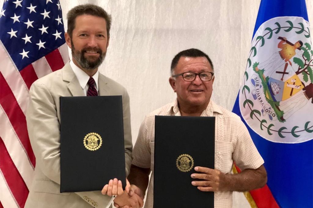 United States and Belize Sign Open Skies Air Transport Agreement 12