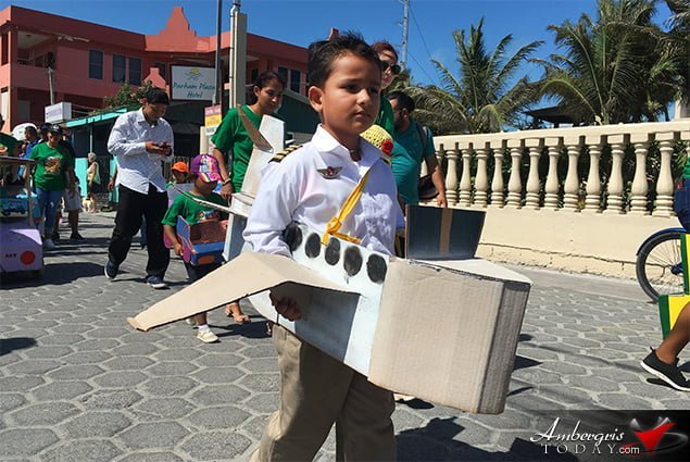 Colorful Parade Opens Child Stimulation Month in San Pedro