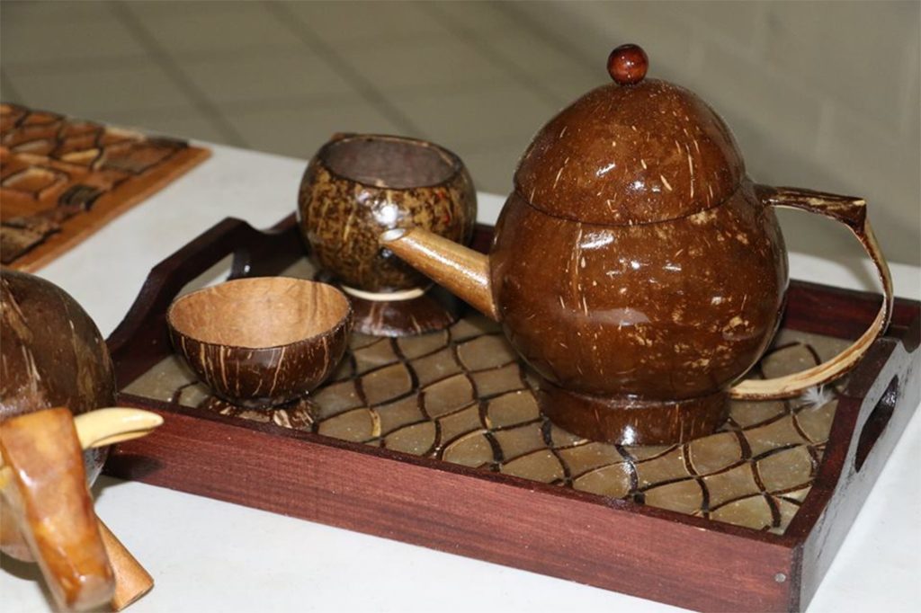 Belizeans Participate in Coconut Shell Handicraft Workshop 25