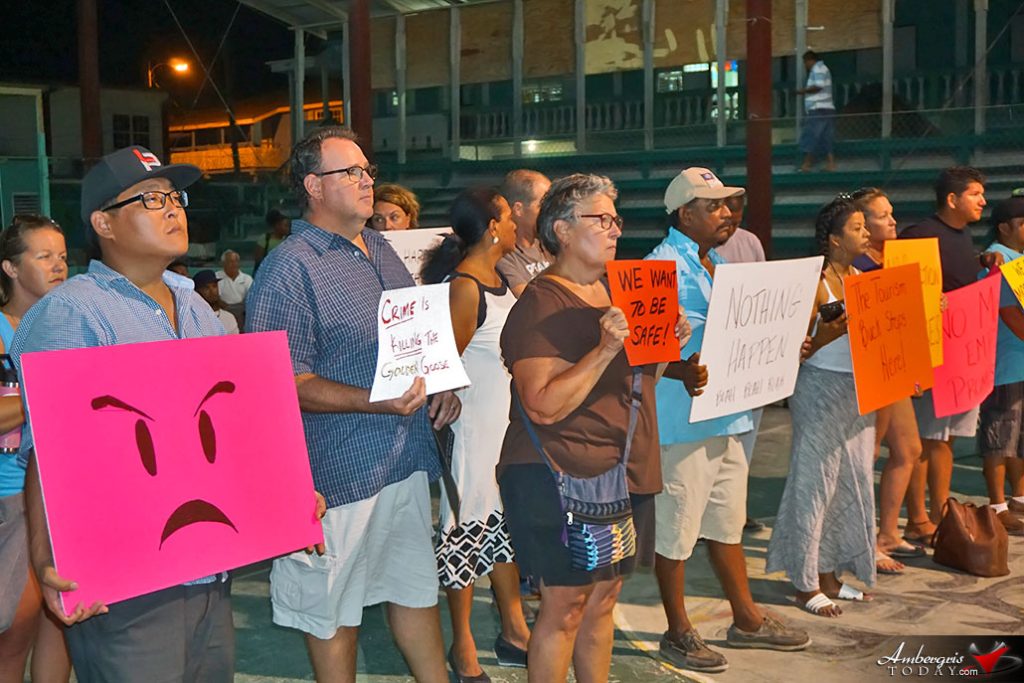 Frustrated Islanders Address Crime Issues with Commissioner of Police 17