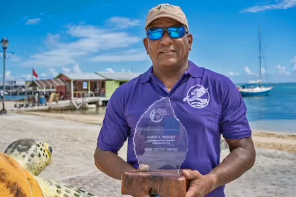 Elito Arceo Awarded James A. Waight Conservation Award 21