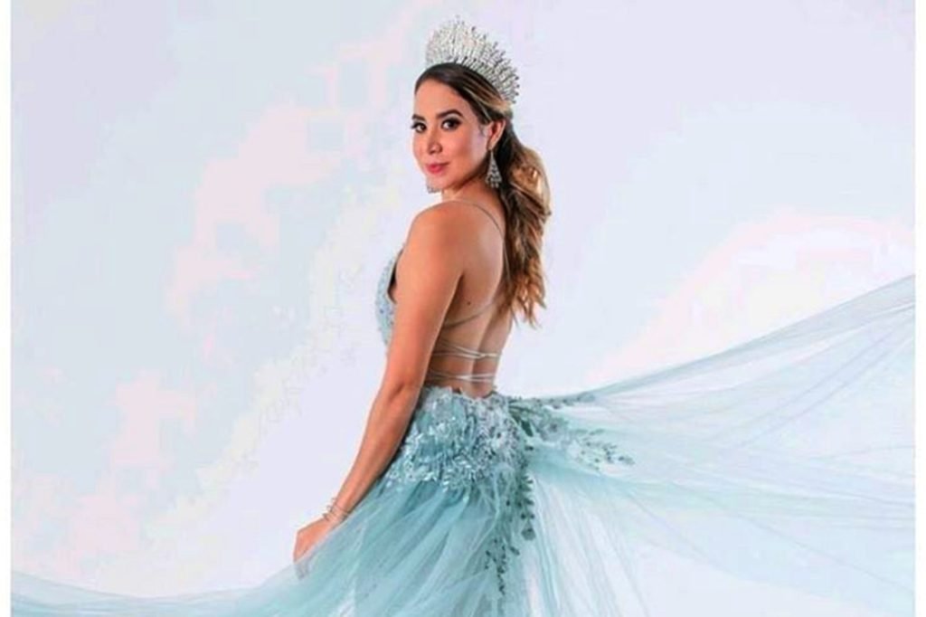 Gabriela Varela Representing as Miss Belize in Reina Hispanoamericana 3