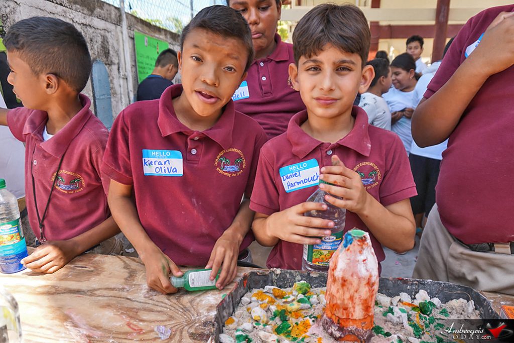 Young Minds Expand at Isla Bonita Science Fair 21