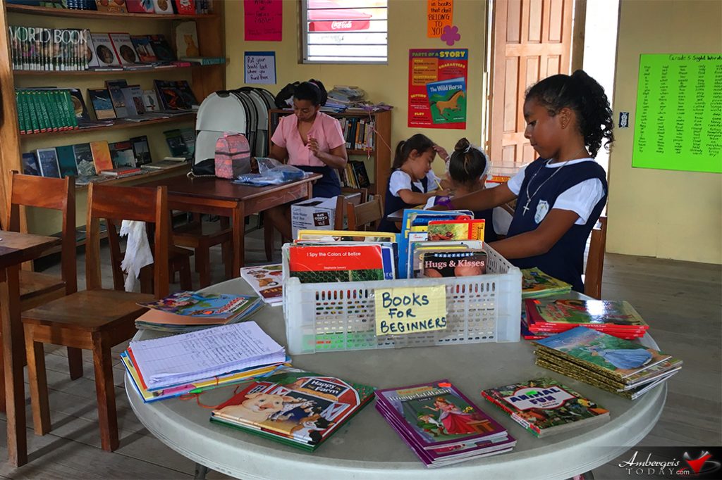 Children Enjoying the New San Pedro RC School Library 16