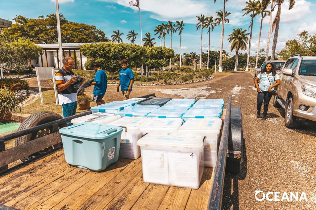 Oceana Delivers Your Petitions to Initiate Referendum 7