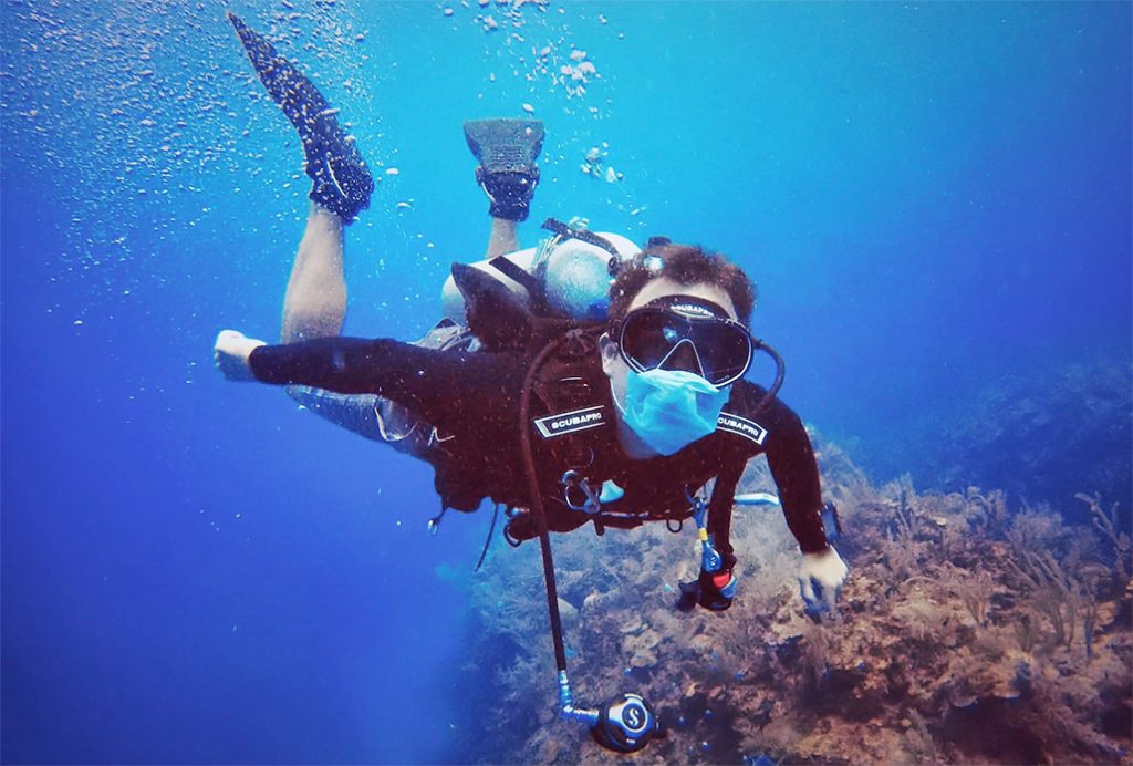 How Do We Dive in Belize During COVID-19 Pandemic? 21