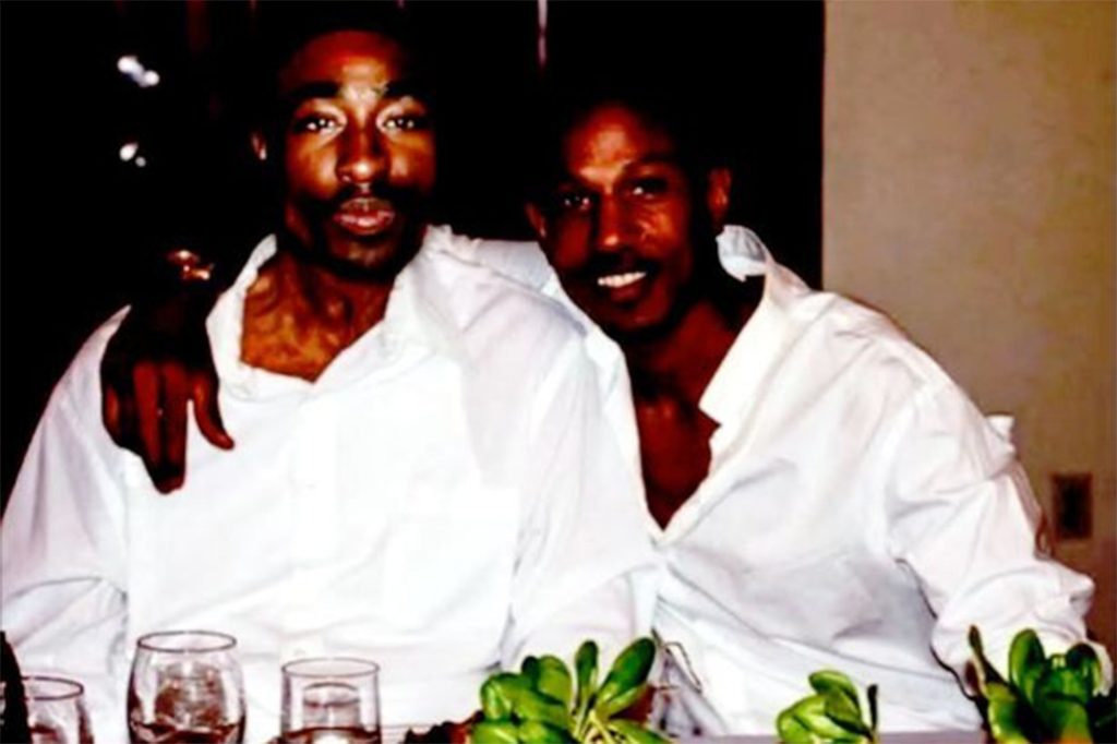 Man Claiming Tupac Shakur is 'alive and well in Belize' 17