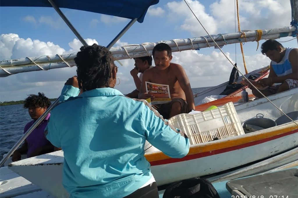 Boat To Boat Outreach At Turneffe Atoll Focusing On Climate Change 11