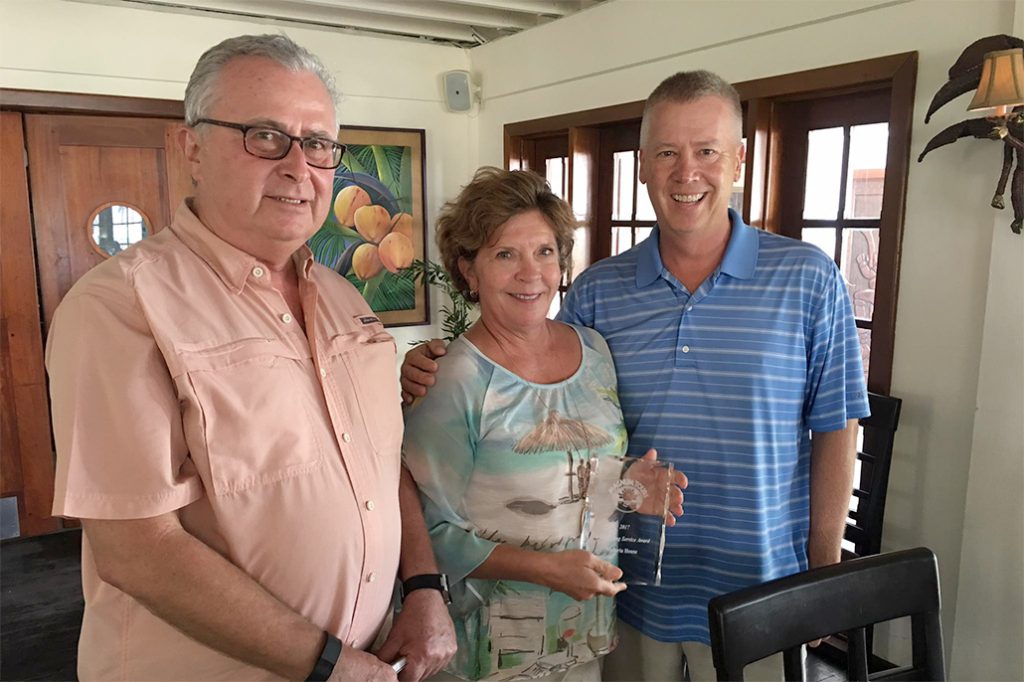 Victoria House Resort Receives 2017 Outstanding Service Award 16