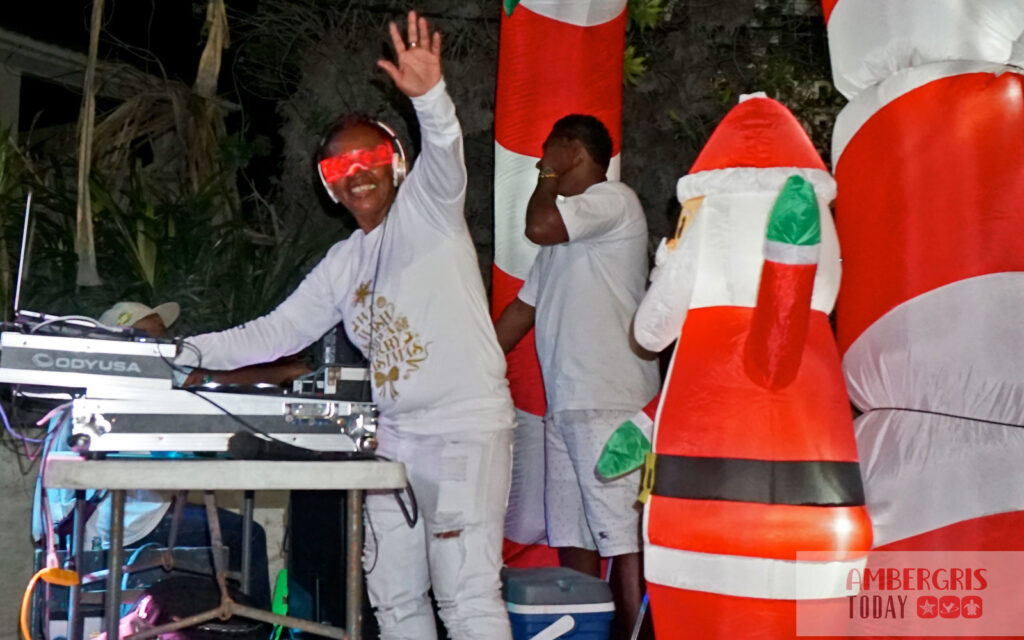 love fm christmas parade