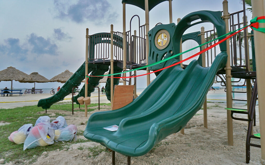 Christmas in July: Playground donated to Boca del Rio Park 2 Boca del Rio Amusement Park