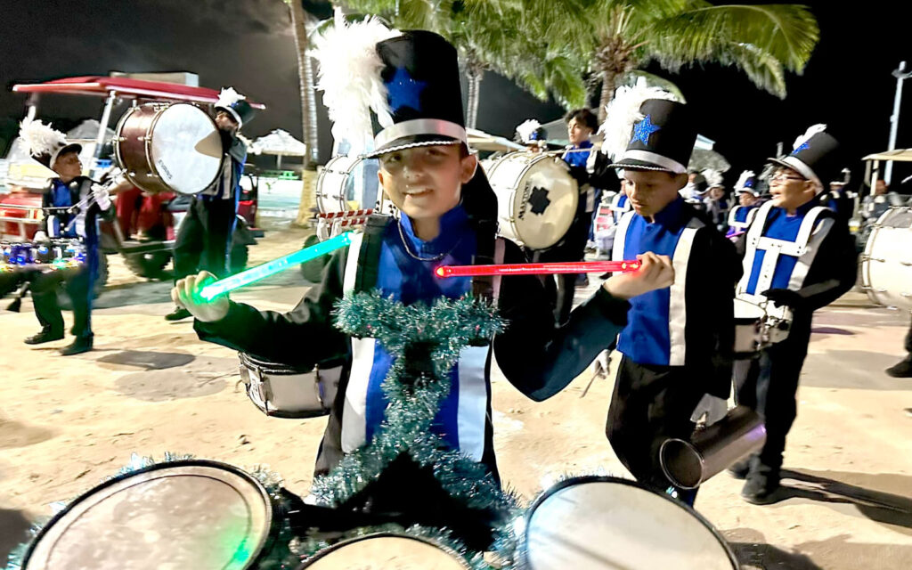 A Magical Weekend: The Love FM Christmas Parade in San Pedro 5 san pedro love fm christmas parade