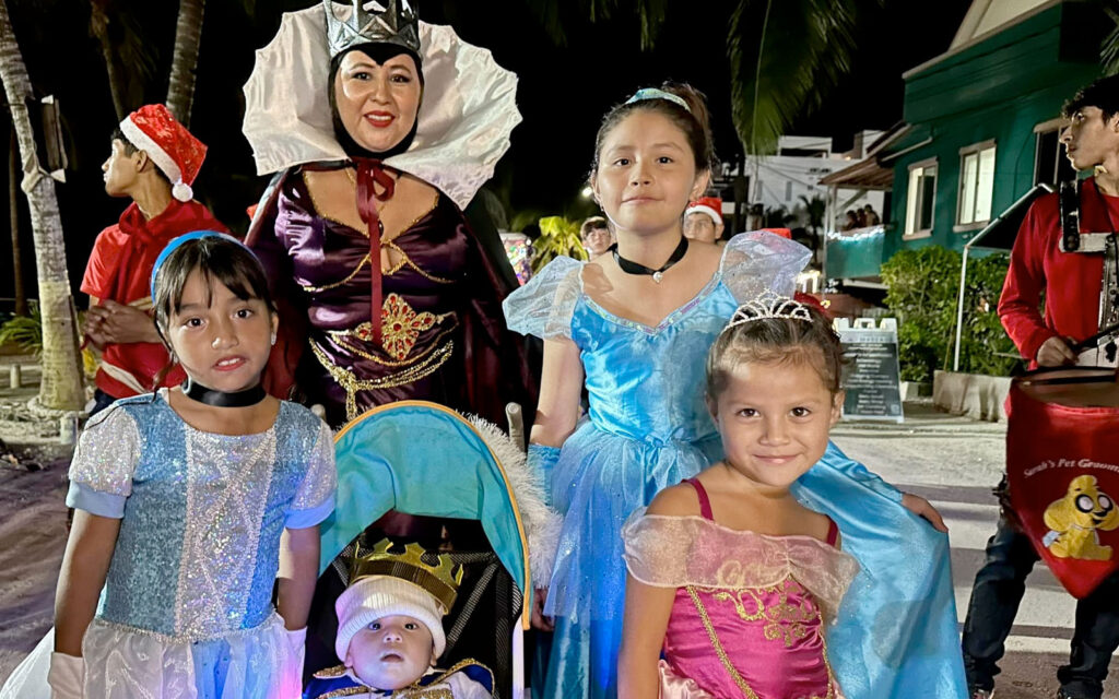 A Magical Weekend: The Love FM Christmas Parade in San Pedro 8 san pedro love fm christmas parade