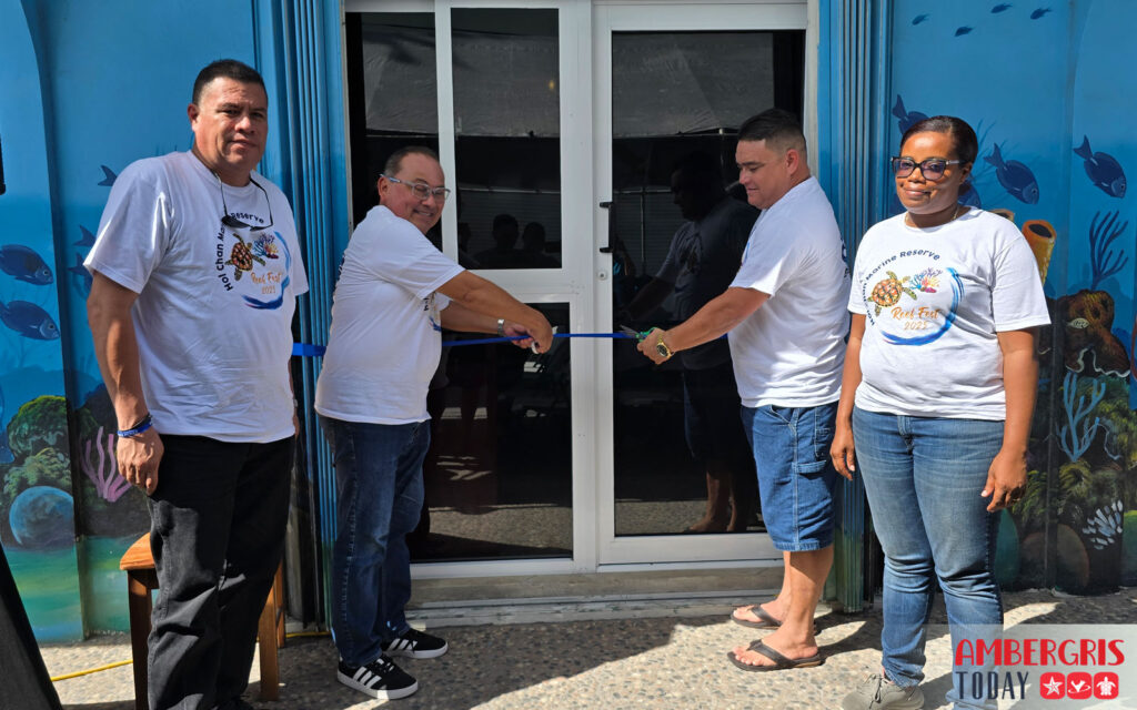 hol chan marine education center